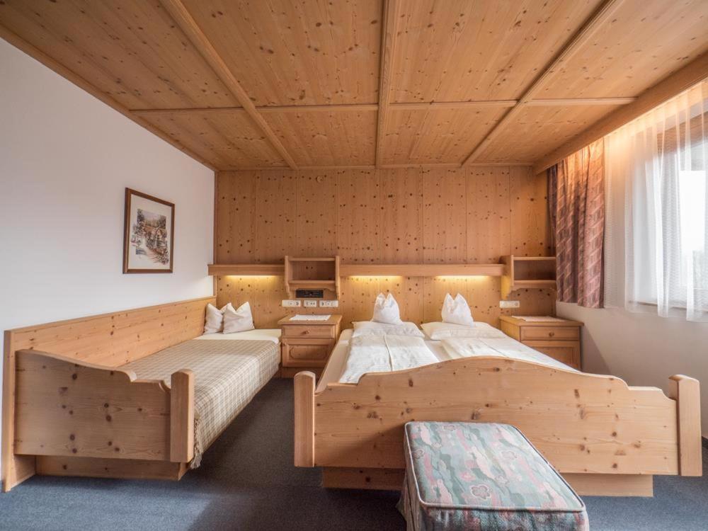 Ferienwohnungen Egger - Direkt An Der Spieljochbahn Fuegen Exterior photo